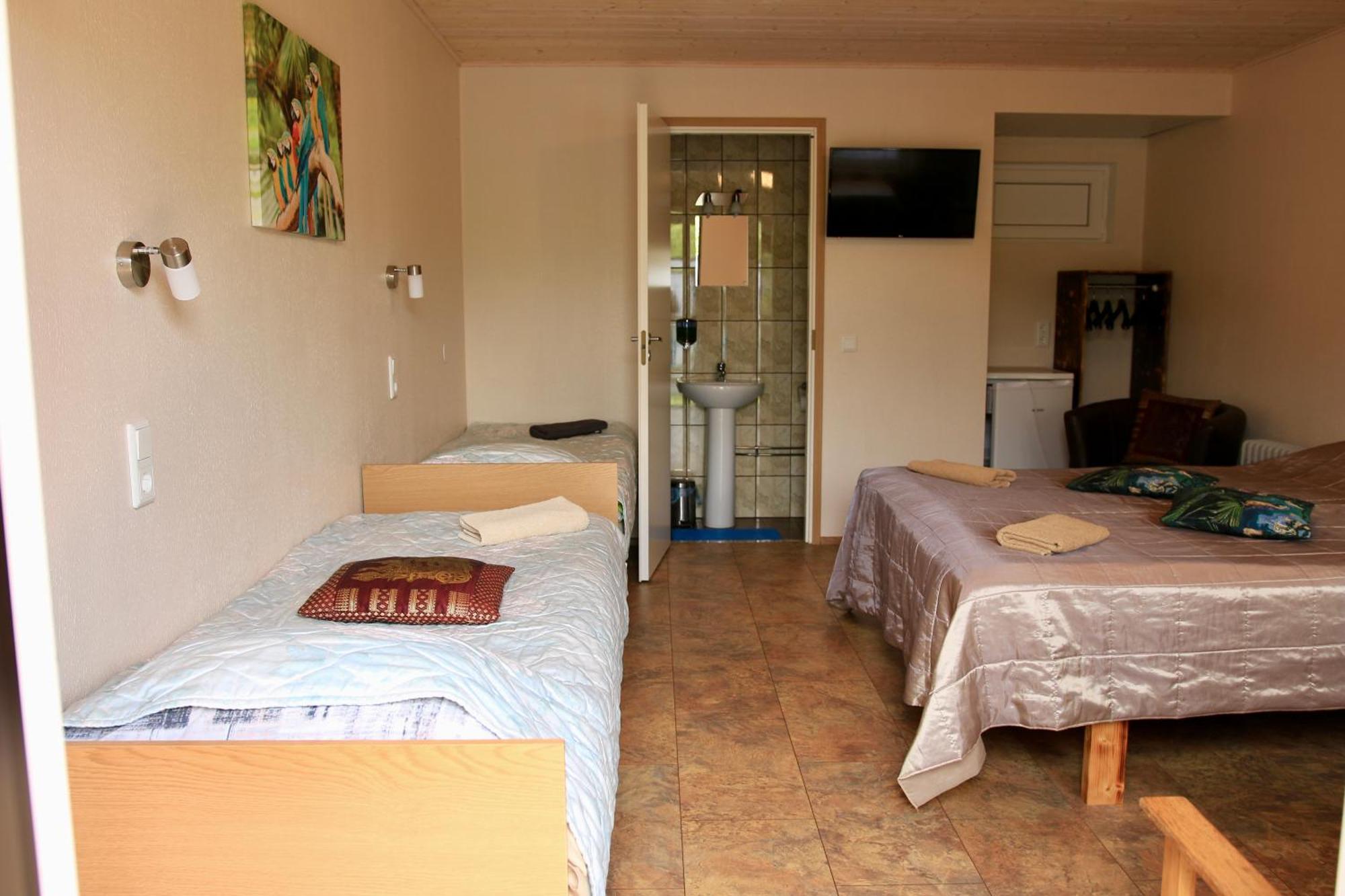 Guesthouse Maenniku بارنو المظهر الخارجي الصورة